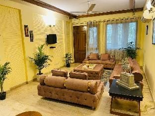 Divine India Service Apartment, D-36 4BHK Apartment in Delhi
