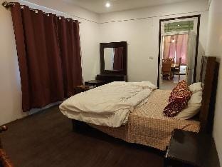 Nature Hill Lodge (Mountain Holiday House) Vacation rental in Pakistan