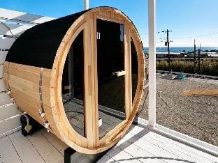 and SEA 鴨川/鴨川の美しい海一望の露天風呂/SAUNA/BBQ/テレワーク/ペット/最大8名 Vacation rental in Chiba Prefecture