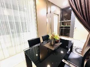 Mansion One | 5pax 1R1B | Cityview | Gleneagles Vacation rental in George Town