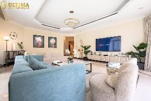 Incredible 6BR -Beachfront Villa-Palm Jumeirah Villa in Dubai