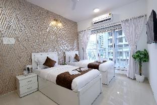 Mumbai 3 BHK | Kitchen + Modern Amenities Apartment in Mumbai