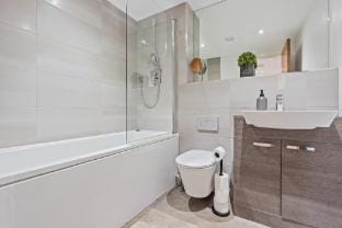 Luxury property in B5! King sized beds, free Wi-Fi Apartment in Birmingham