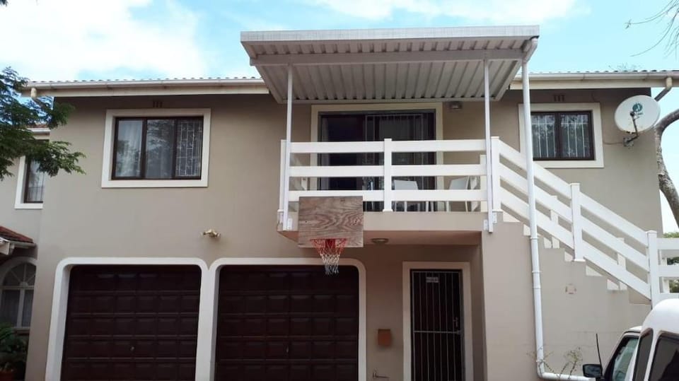 Gorgeous Self Catering Cottage off Umhlanga Rocks Apartment in Umhlanga