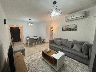 Luxury Inn: 2BR Prime location in Madinaty B12 Apartment in Cairo Governorate