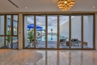Amazing Beachfront  6Bedrooms Villa  Villa in Hoa Hai