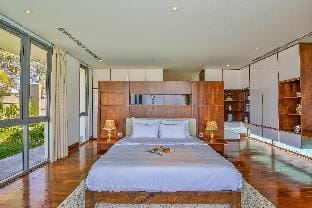 Amazing Beachfront  6Bedrooms Villa  Villa in Hoa Hai