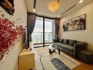 Romantic 1-bedroom apartment at Vinhomes Skylake Apartment in Laos