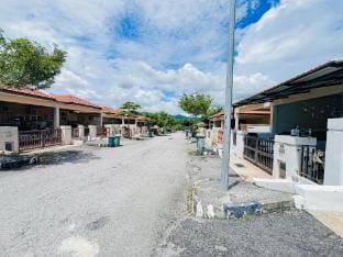JaszSpace at Kulim Hi-Tech - Aircond,Wifi,Netflix Vacation rental in Kedah