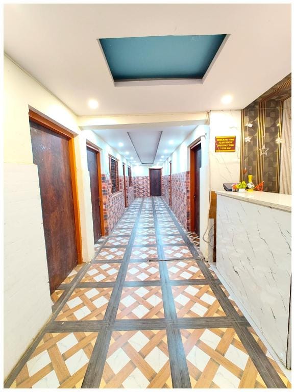 Goroomgo Vrrinda Residency Varanasi Indian Only Hotel in Varanasi