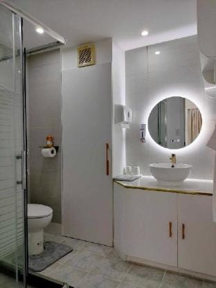Near Mactan Airport Cozy Condo Amani Grand 121B Apartment in Lapu-Lapu City