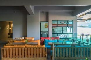 ET612 Convenient studio - quiet spot, pool Apartment in Patong