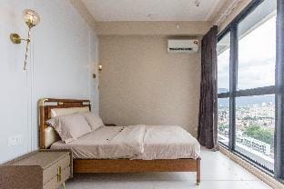 Designer Suites【Butter Cream】City View 2BR  Apartment in George Town