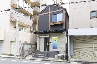 NEW Asakusa, for Skytree sightseeing! 4 stations to Asakusa/3 stations to Skytree, up to 8 guests Apartment in Japan