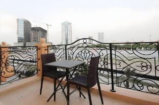 Stylish Studio Dubai Sports City Apartment in Dubai