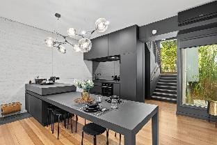 Daylesford Lakeside: Fireplace, Luxurious Stay Villa in Daylesford