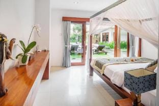 Minara 4 BR Private Pool Villa Y067 Villa in North Kuta