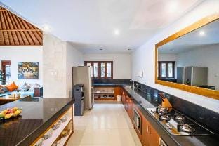 Minara 4 BR Private Pool Villa ZN68 Villa in North Kuta