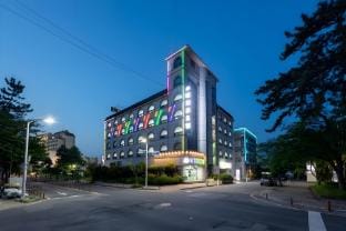 Daecheon Beach Resortel Bed and Breakfast in South Korea