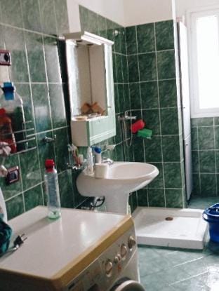 Floral Sweet Home Apartment in Vlorë