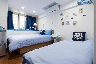 MRT Ximen No. 1 Metro Elevator Mediterranean 2-3 Double Room (No Daily Cleaning Provided) Apartment in Taipei City