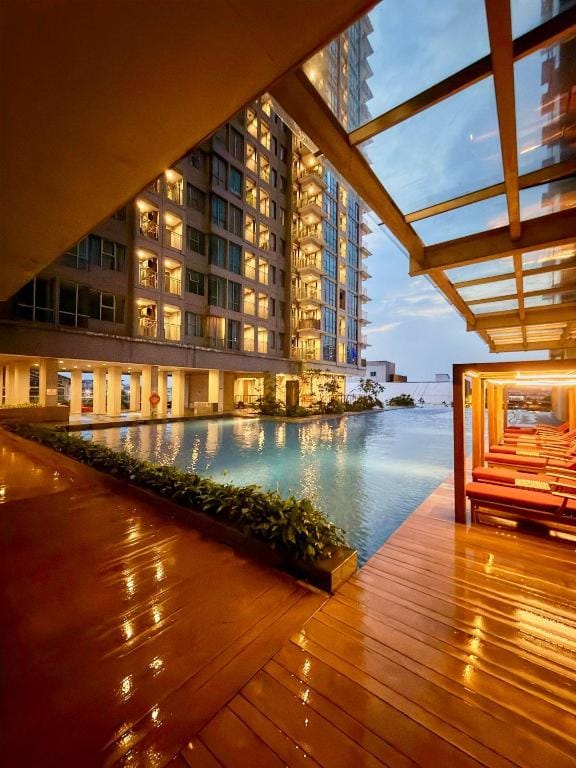 Horison Suite & Residences Iswara Bekasi Hotel in West Java