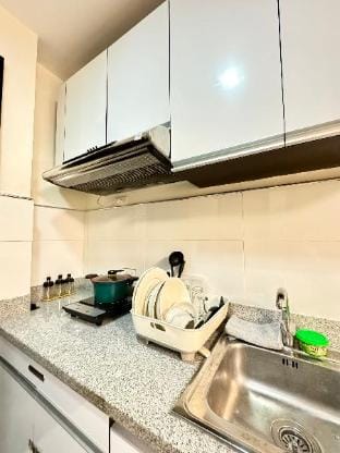 Bamboo Bay Community with Free wifi, pool and gym Apartment in Lapu-Lapu City