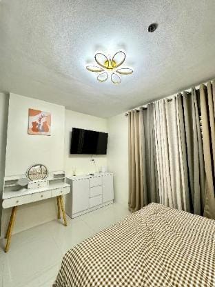 Bamboo Bay Community with Free wifi, pool and gym Apartment in Lapu-Lapu City