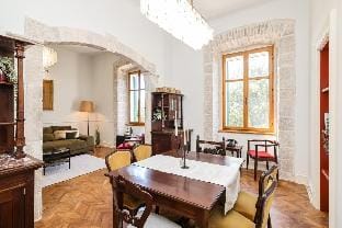 Historic Luxe Zadar Apartment in Zadar