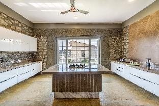 STONE MANSION Villa in Igatpuri