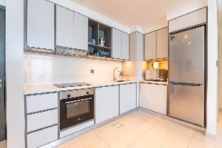 Exclusive 1BR in Sunrise Bay – Sea & Palm Views Apartment in Dubai