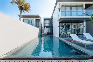 Beachfront Villa in Hyat Rengency Resort  Villa in Hoa Hai
