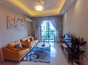 City & Sea View 1BR Unit at R&F Princess by ANJU Apartment in Johor Bahru