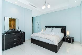 Luxury living I Burj Khalifa & City skyline view  Apartment in Dubai
