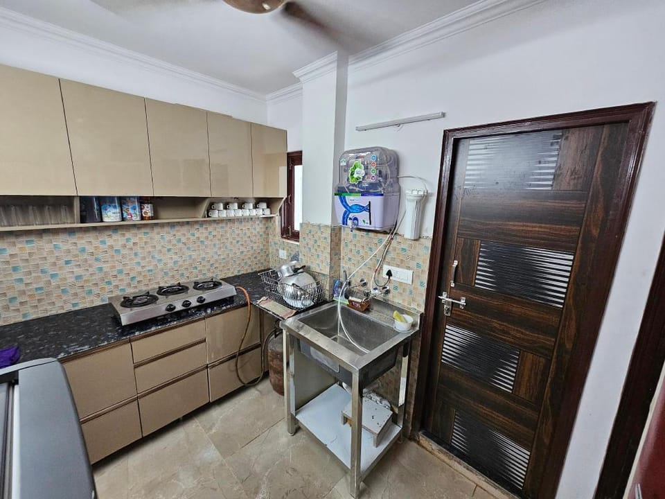 Gautam Nagar Homestay South Delhi Apartment in Delhi