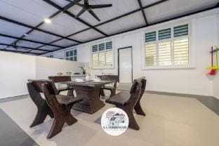Batu Ferringhi Villas Villa in Batu Ferringhi, Penang, Malaysia