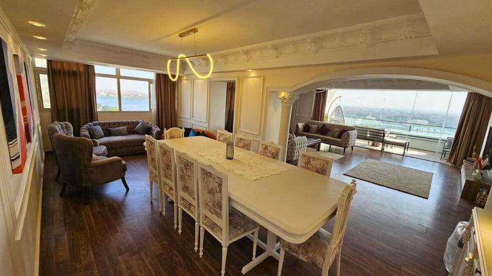 Jamila Luxury Homes - Maadi Nile View Apartment in Cairo Governorate