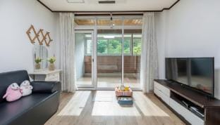 Gapyeong Areuno Pet Pension Bed and Breakfast in Gyeonggi-do