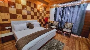 HILLTOP HEAVEN Apartment in Shimla