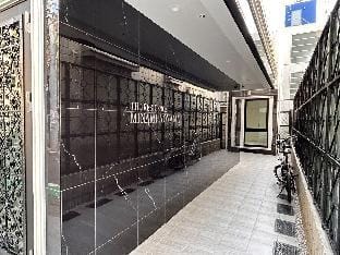 南青山7/渋谷,六本木通り,表参道近く/60㎡8人まで/family歓迎/観光に便利、パーティーも！ Apartment in Shibuya