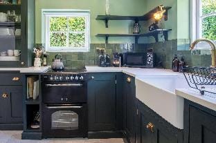 Briardene - 2 Bedroom Cottage - Oxwich Country House in Wales