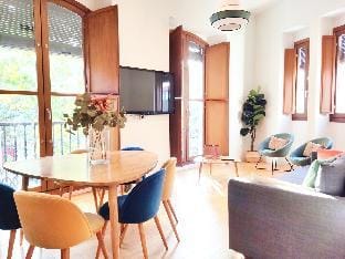 Luxury Apartment Arenal 6Pax 2Bedroom, Parking OR Vacation rental in Seville