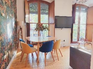 Luxury Apartment Arenal 6Pax 2Bedroom, Parking OR Vacation rental in Seville