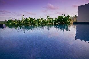ZenAway Stays -2BHK Pool Kitchen Near Candolim Apartment in Goa, India