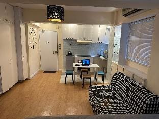 SPACIOUS HOUSE NEXT TO SOHO CENTRAL Vacation rental in Hong Kong