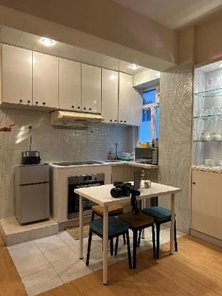 SPACIOUS HOUSE NEXT TO SOHO CENTRAL Vacation rental in Hong Kong