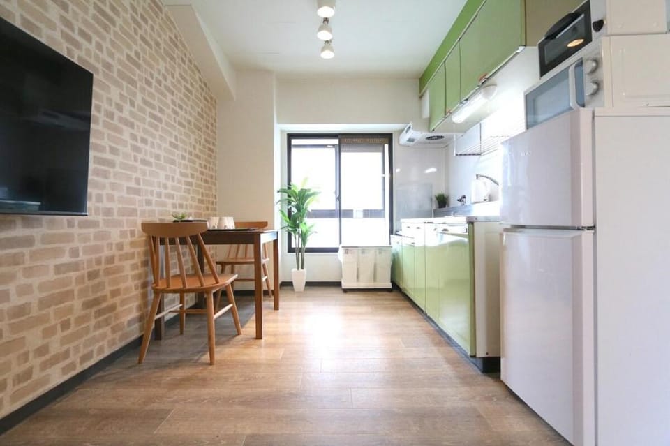 DY73 【90㎡ 4BR Nippombashi】BIG ROOM up to 16 people Apartment in Osaka