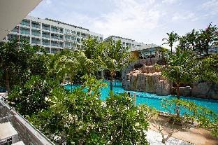 Laguna Beach Resort 3 Maldives | Pattaya Apartment in Pattaya City