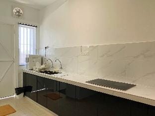 IKEA Modernism House 10Pax@Near Icon City Vacation rental in Penang