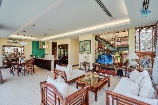 Family pool Villa  Da Nang Villa in Hoa Hai